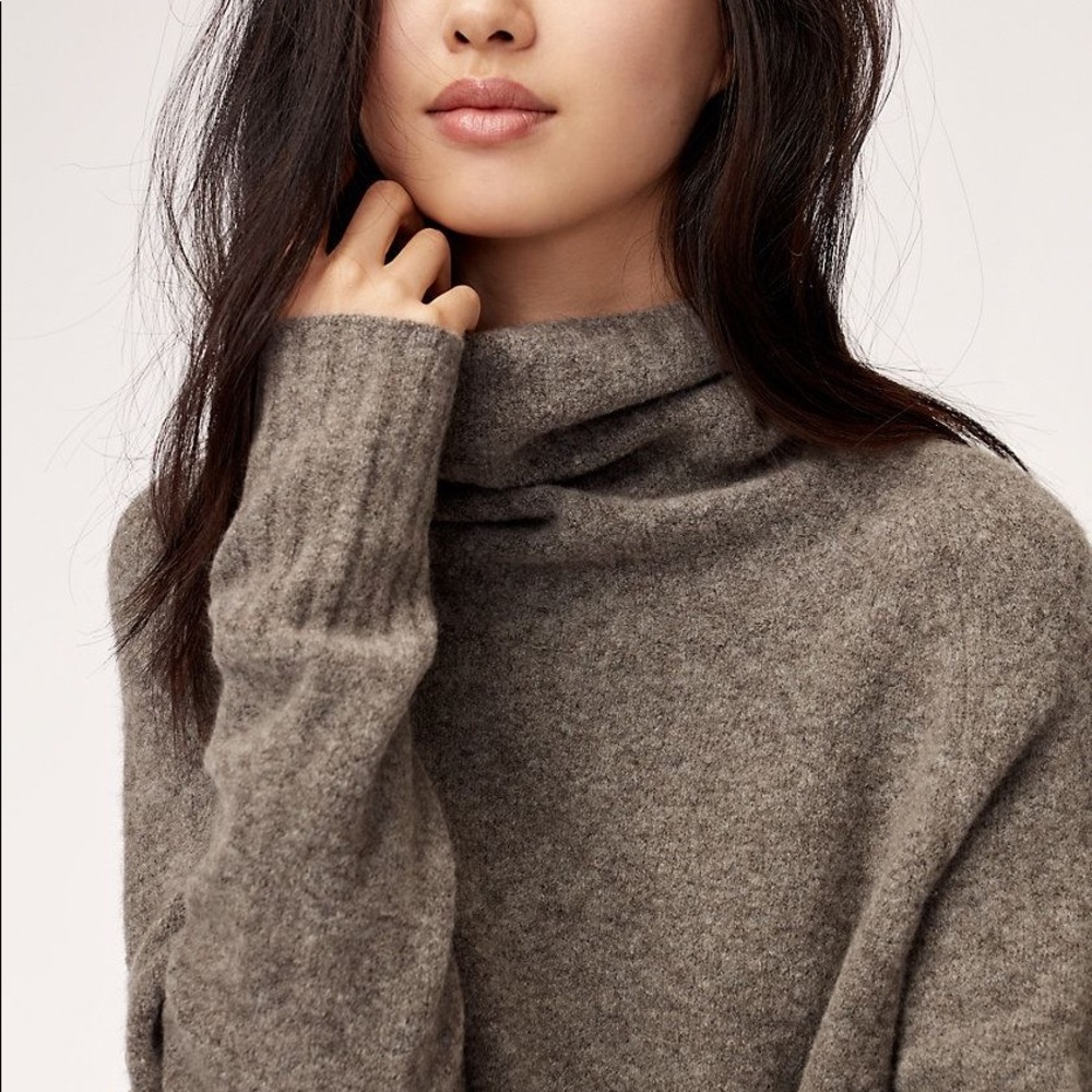 Aritzia| Community Plutarch Sweater XS
